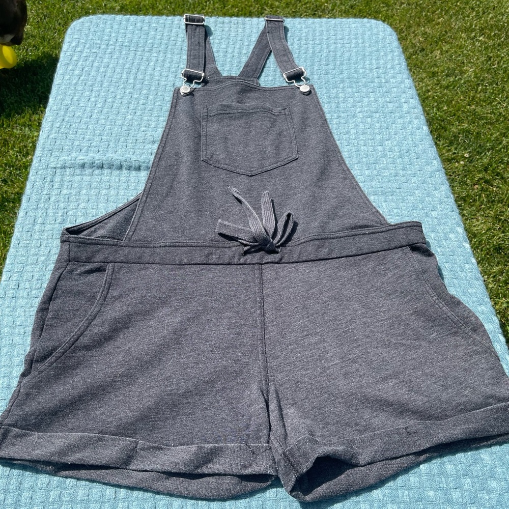 Z supply shortalls!  Black size L